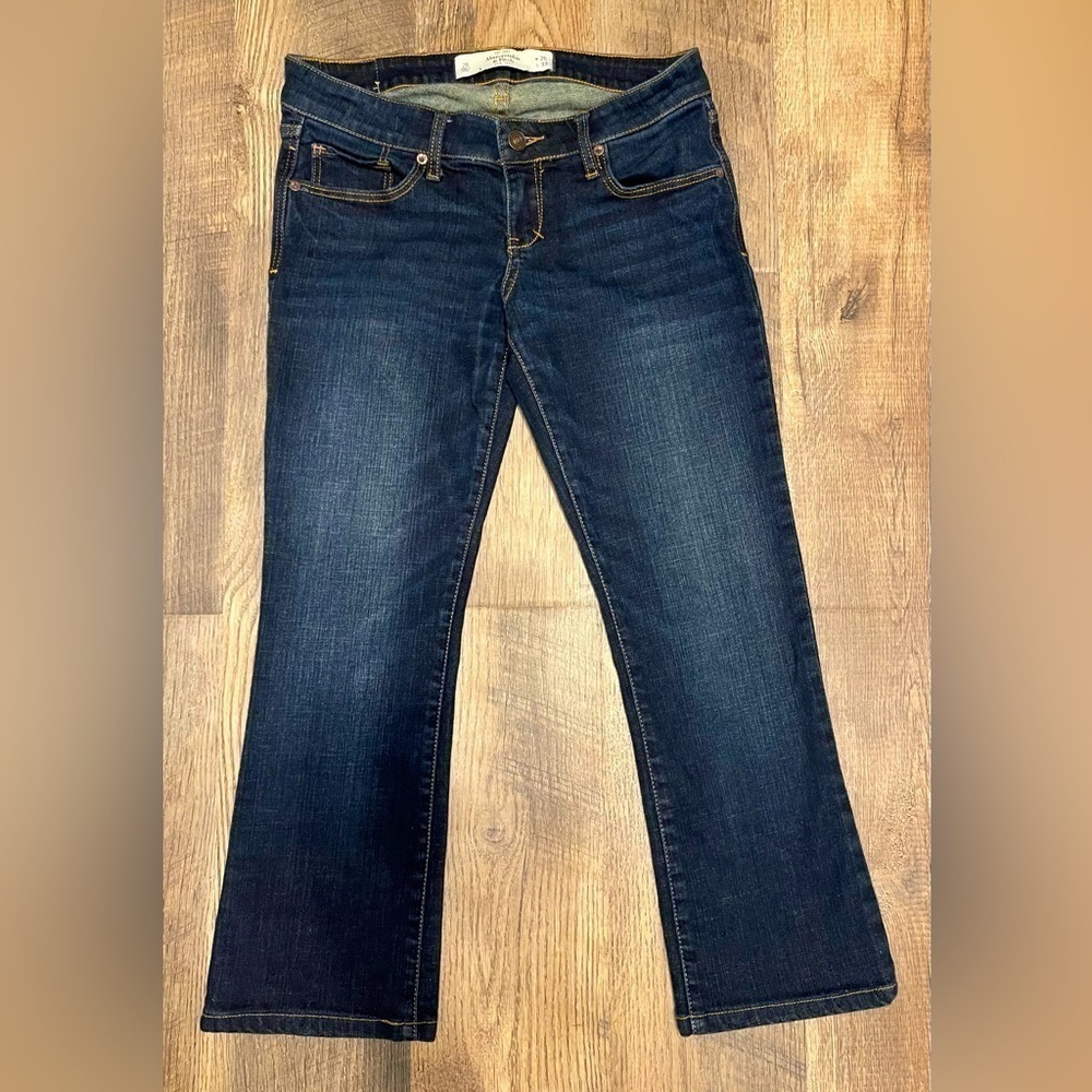 Abercrombie “the A&F boot” jeans size 2R‎